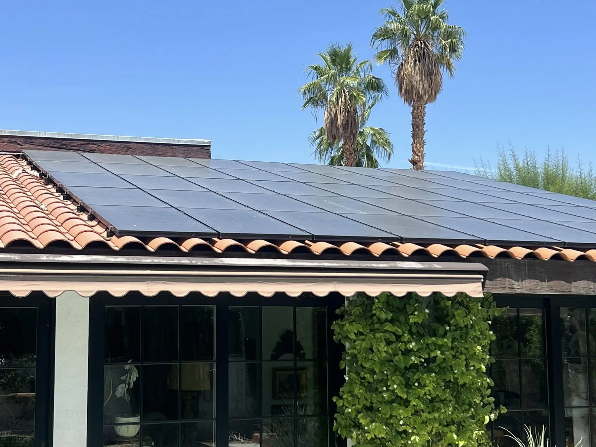 HPE roof before drone cleaning